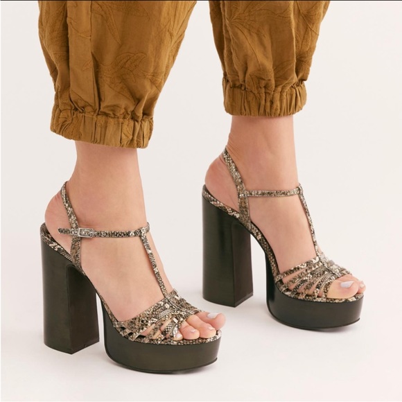 Jeffrey Campbell T strap snake wood platform size 6 - Picture 1 of 2